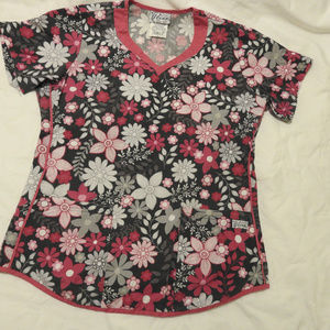 Women's Uniform Advantage Scrub Top